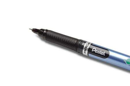 Cienkopis kulkowy Pentel BLN15 czarny